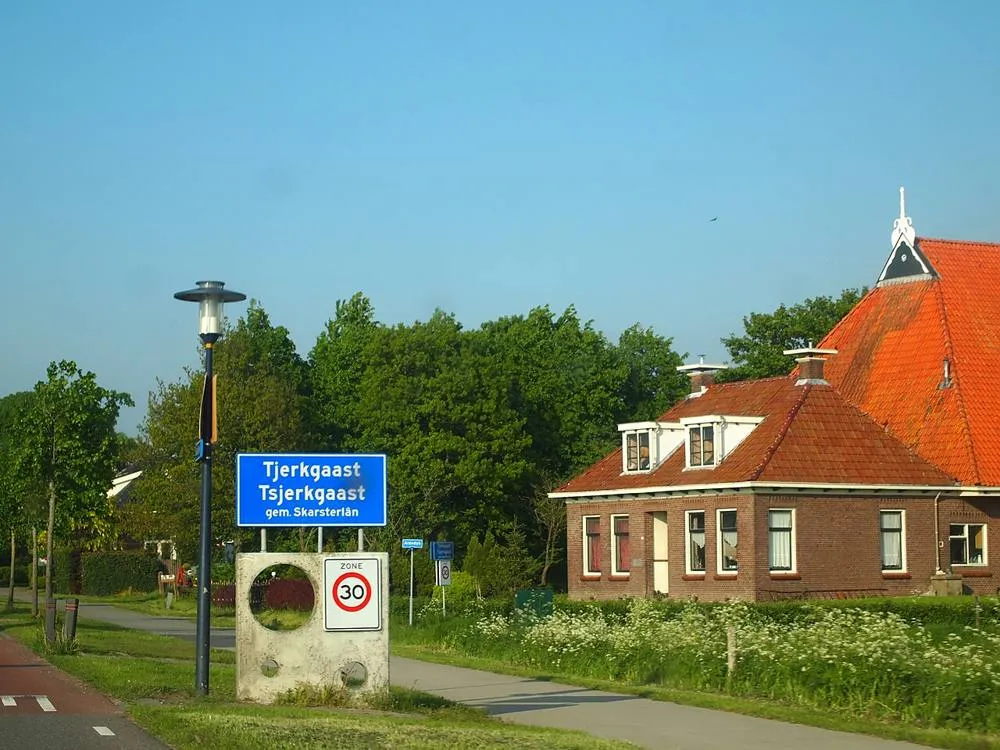 Tjerkgaast: Plaatsnaam Tjerkgaast.
