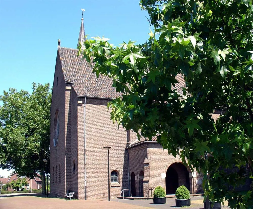 Wanssum: Sint Michaelskerk Wanssum