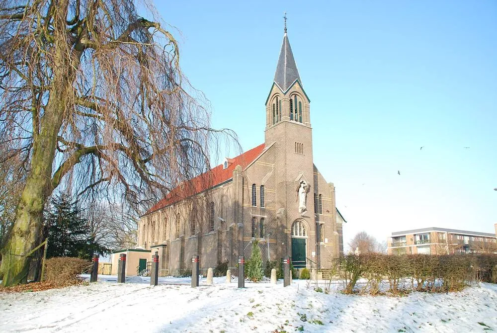 Bergschenhoek: Wilibrorduskerk - Bergschenhoek-1